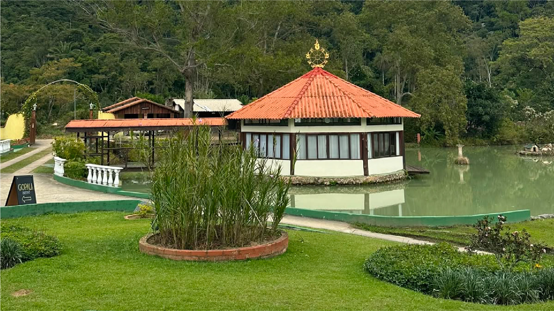 Vista do Ashram Vrajabhumi, em Teresópolis